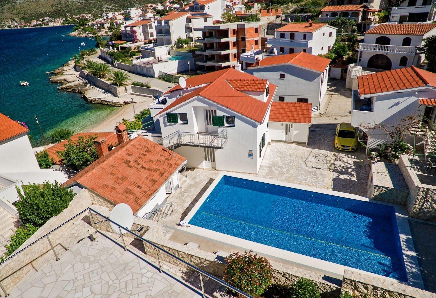 Apartments Bisernica-With Pool Ražanj Exterior foto